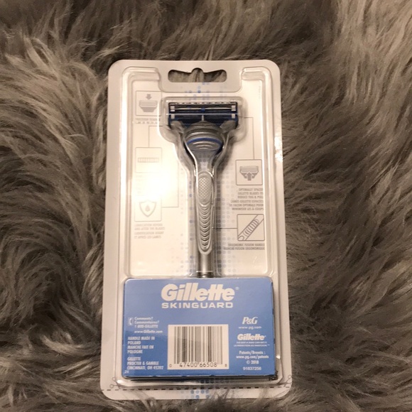 Gillette Skingaurd Razor - Picture 2 of 2